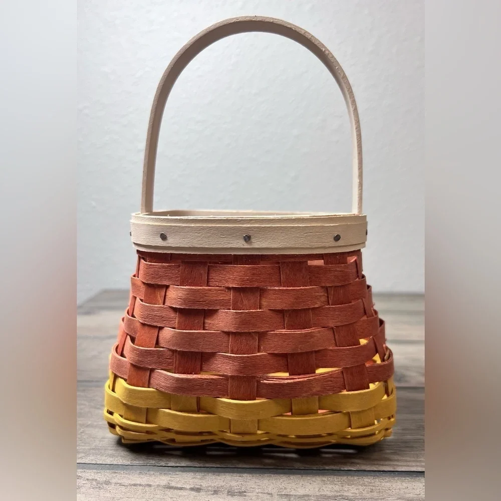 Longaberger 2010 Collectible Halloween Candy Corn Basket Combo orange yellow whi